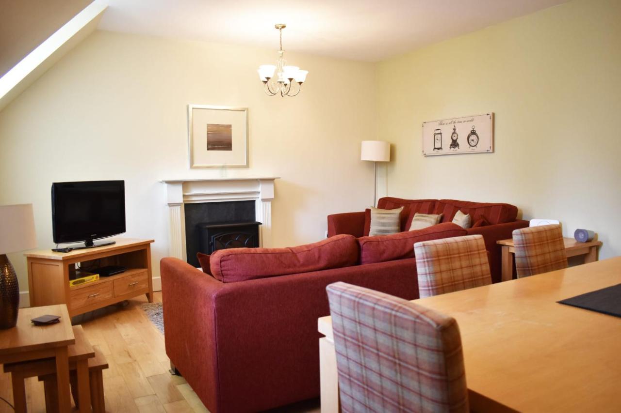 The Ross 2 Bedroom Apartment In Historic Abbey Fort Augustus Exteriör bild