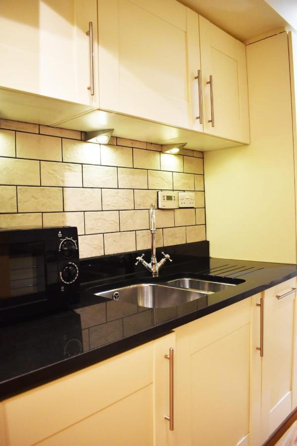 The Ross 2 Bedroom Apartment In Historic Abbey Fort Augustus Exteriör bild